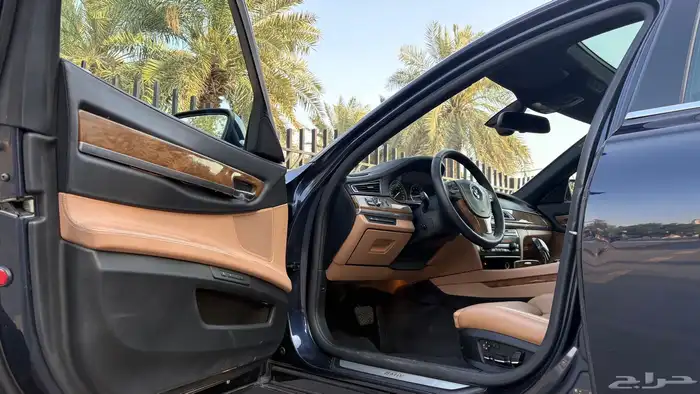 بي ام دبليو 740Li 2010 ( ممشى قليل ) 16