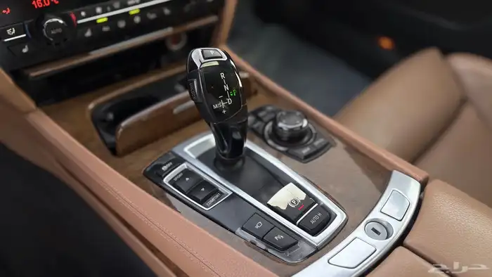 بي ام دبليو 740Li 2010 ( ممشى قليل ) 26