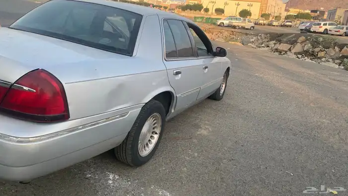 فورد ماركيز 2001 1