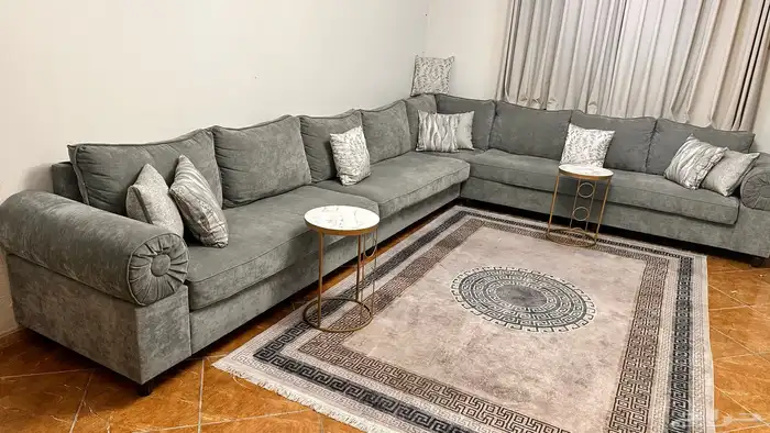 للبيع كنب نظيف استعمال خفيف 2