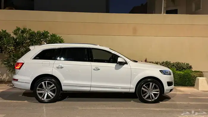 جيب اودي Q7 موديل 2014 فل كامل 5