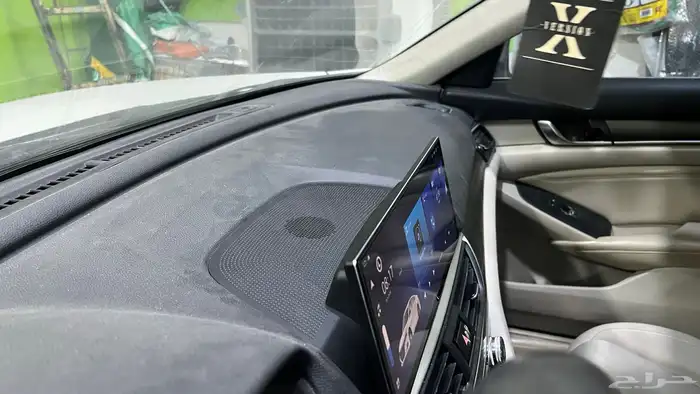 شاشة هوندا اكورد 2018 2024 2