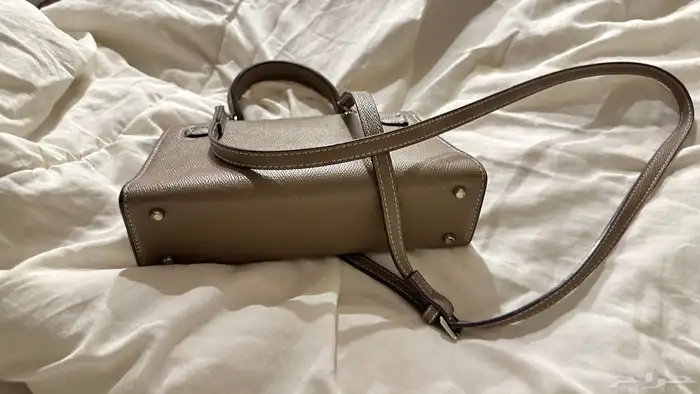 شنطه فخمه لون كاكي 8