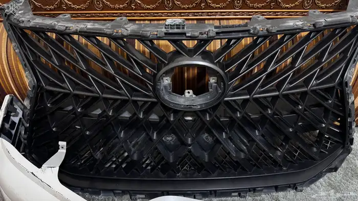 شبك   كت أمامي جيب لكزس بلاك اديشن 1