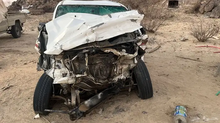 هايلوكس 2011 مصدومه 1