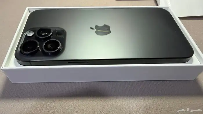 ايفون 15 برو ماكس أسود 1