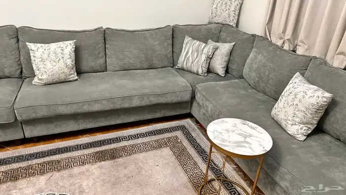 للبيع كنب نظيف استعمال خفيف 7