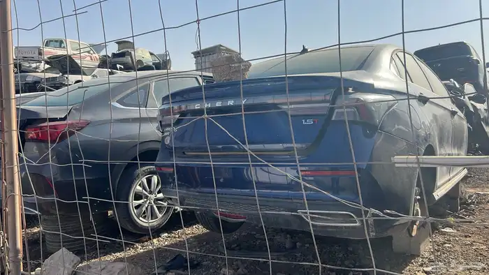 الحائر الان مندوب قطع غيار 8