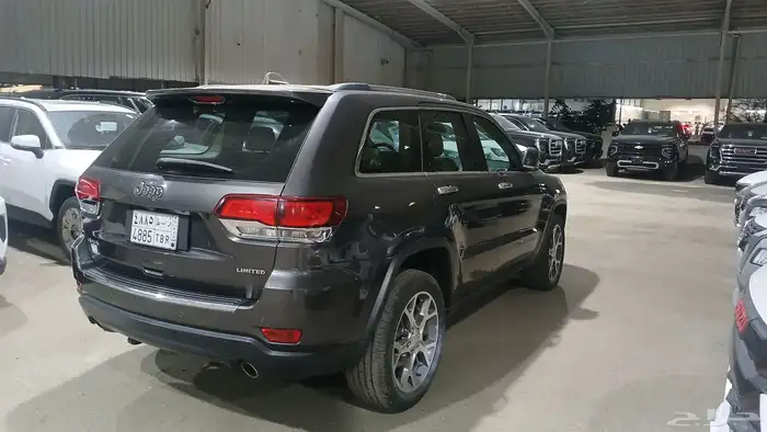 جيب قراند شيروكي 2020 عداد186000 3