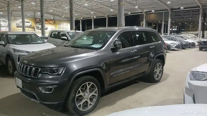 جيب قراند شيروكي 2020 عداد186000 2