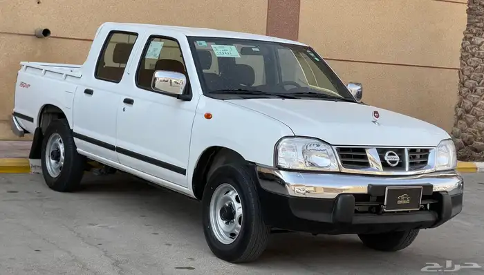 نيسان- ددسن-2013-غمارتين- بنزين-GL- قير عادي- بدون دبل- مخزن 0