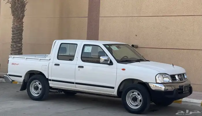 نيسان- ددسن-2013-غمارتين- بنزين-GL- قير عادي- بدون دبل- مخزن 8