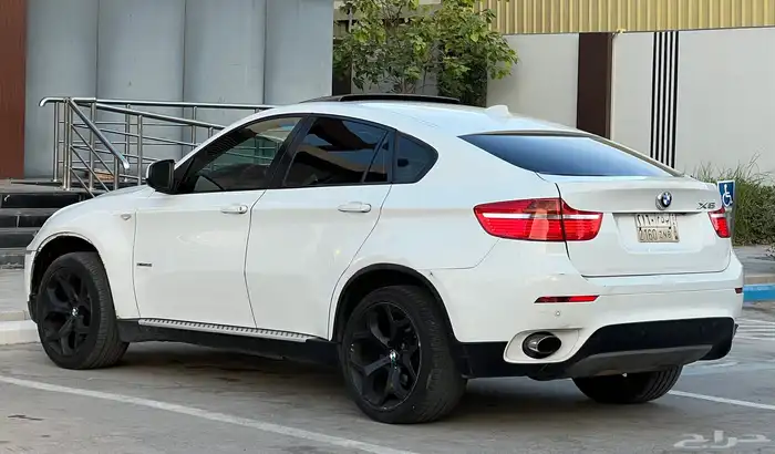 بي ام دبليو X6 2012 (بحالة ممتازة) 7