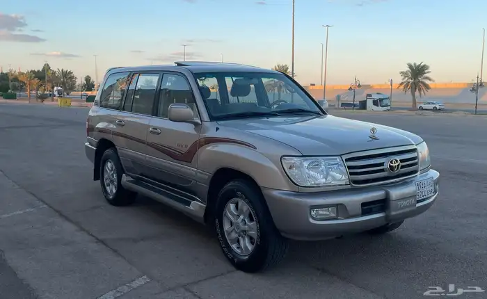 لاندكروزر 2007 فل 8