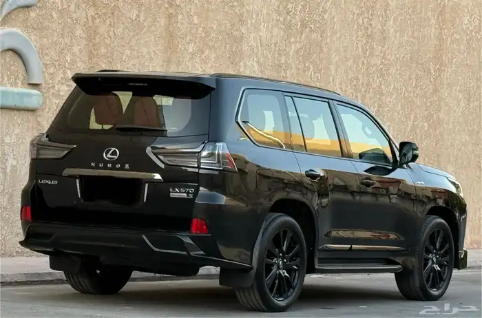 لكزس بلاك ديشن 2019 8