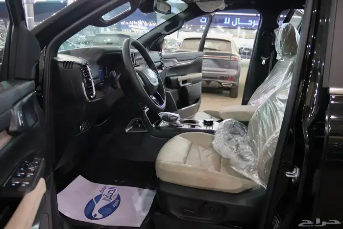 فورد ايفرست لمتد بنزين موديل 2025 بسعر 181.700 7