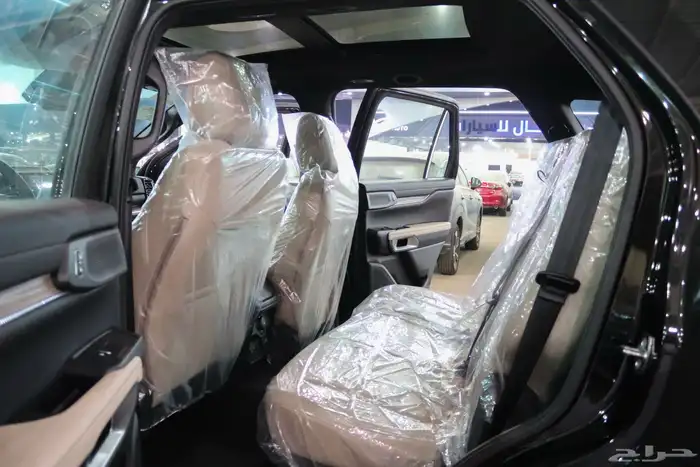 فورد ايفرست لمتد بنزين موديل 2025 بسعر 181.700 11