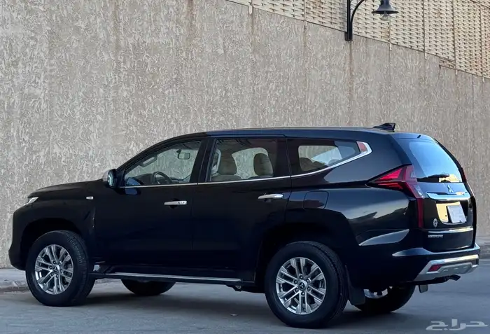 مستبيشي مونتيرو 2022 بحالة ممتازة 15