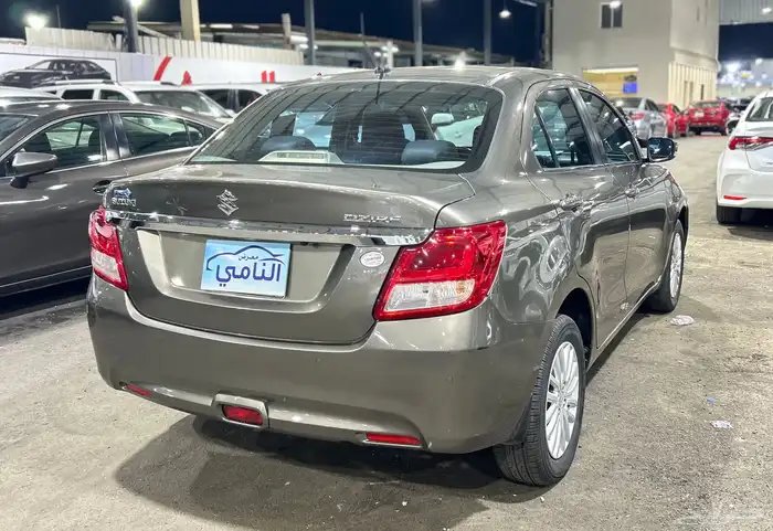 سوزوكي   ديزاير   2023 3