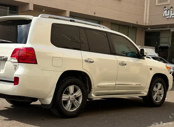 جيب لاند كروزر 2015 فل كامل GXR3 v8. عام 60 7