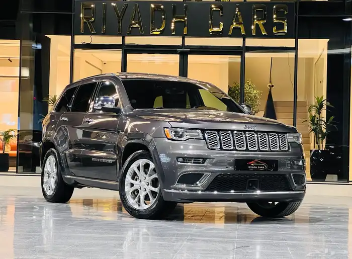 جيب جراند شروكي ساميت 2021 (بحالة الوكالة) 1