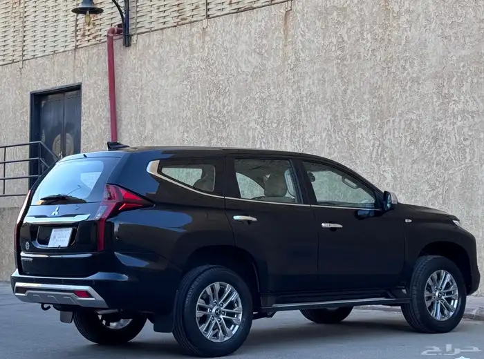 مستبيشي مونتيرو 2022 بحالة ممتازة 13