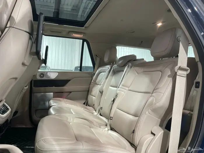 لنكولن نافيجتور 2018 17