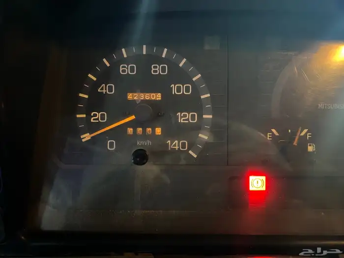 دينا ميتسوبيشي 2002 4