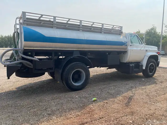 وايت ماء مديل 82 مسقط للبيع 4