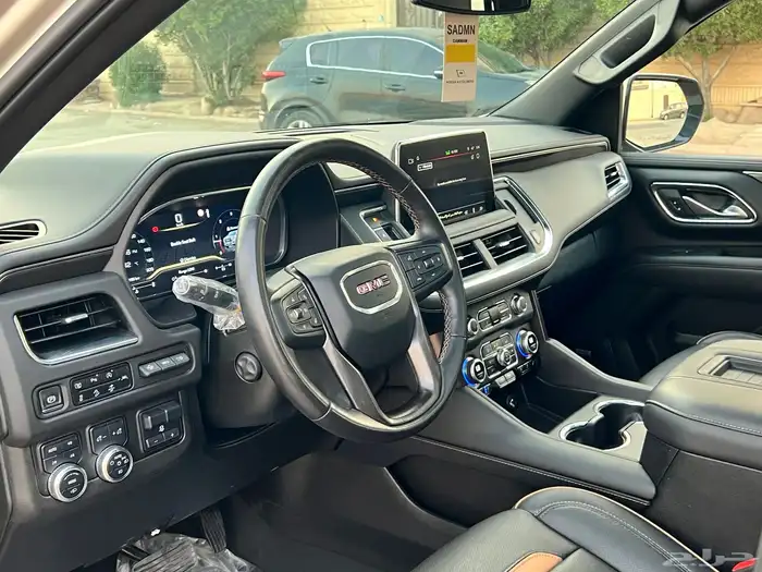 جي ام سي يوكن 2023 - AT4 13