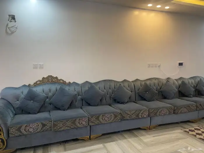 كنب بسيط وجميل  تفاوض معقول للجاد فقط 3