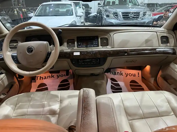 جراند ماركيز موديل 2011 نظيف 18