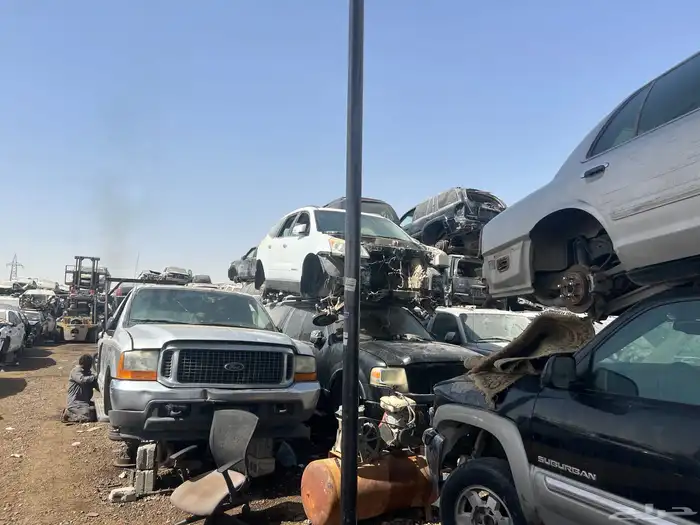 الحائر الان مندوب قطع غيار 22