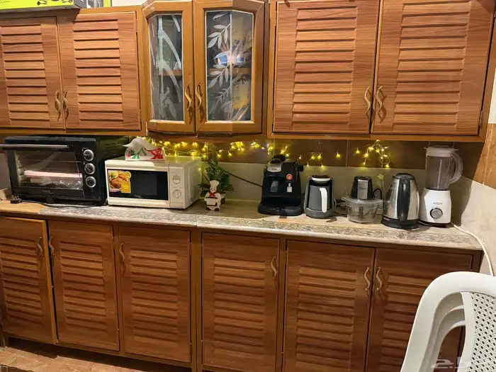 اغراض شقه للبيع غرفة نوم حاله ممتازه واطفال ومطبخ و2 مجلس 9