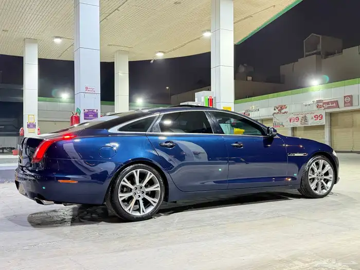 جاكوار XJL Portfolio 2012 فل اطلبية تنفس طبيعي بحالة الوكالة 10