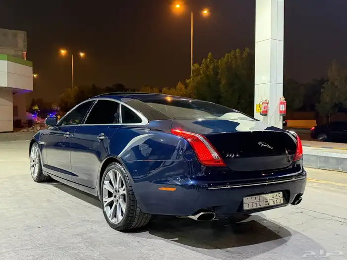 جاكوار XJL Portfolio 2012 فل اطلبية تنفس طبيعي بحالة الوكالة 7