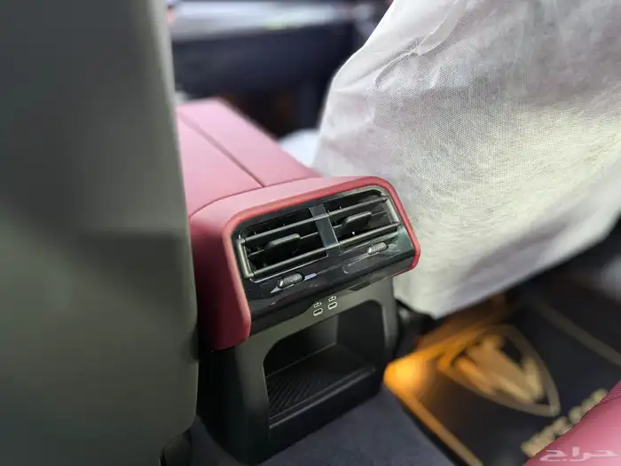 بي ام دبليو M520i 4