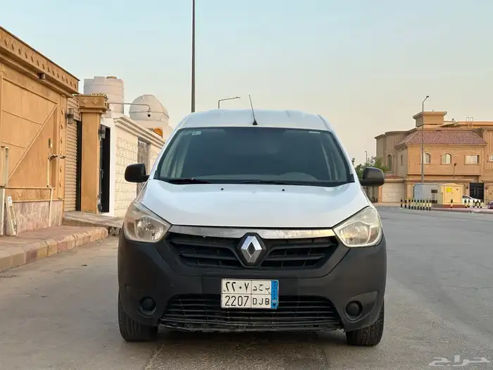 رينو دوكو فان 2016 نظيف للبيع 3