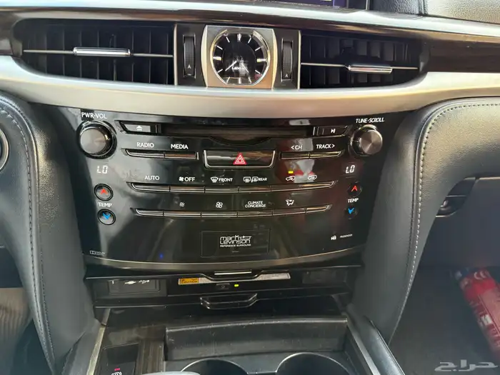 لكزس بلاك ديشن 2019 26