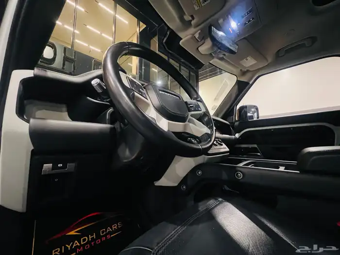 لاند روفر ديفندر 2020 HSE (بحالة ممتازة) 8