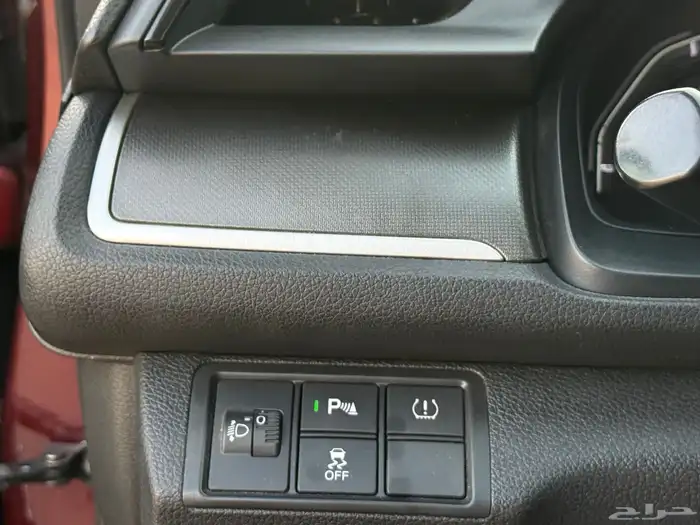 هوندا سيفيك 2020 - لون عنابي 11