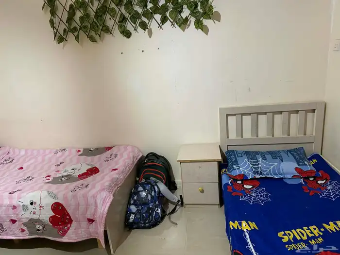 اغراض شقه للبيع غرفة نوم حاله ممتازه واطفال ومطبخ و2 مجلس 0