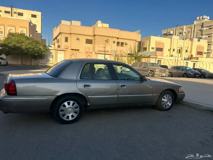 فورد جراند ماركيز 1