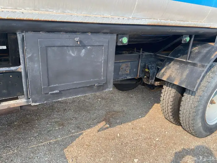 وايت ماء مديل 82 مسقط للبيع 12