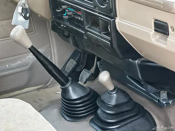 تويوتا شاص 2006 مخزن ممشى ( 79 ) 21