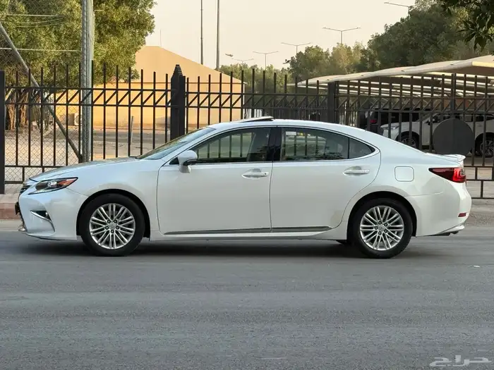 لكزس ES350 2018 سعودي 2