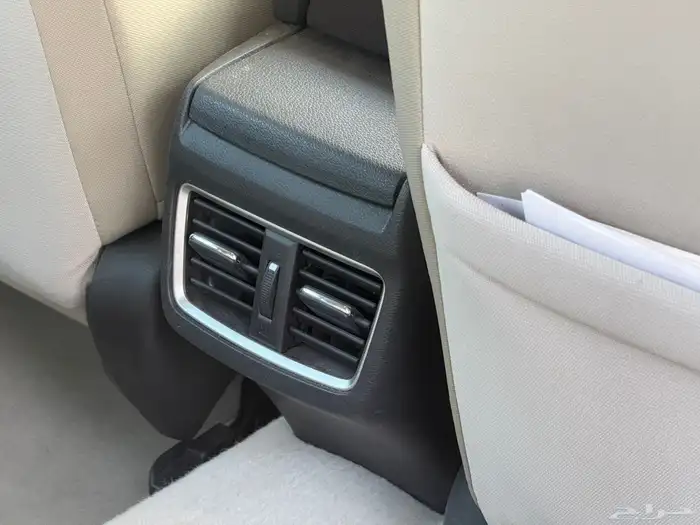 هوندا سيفيك 2020 - لون عنابي 22