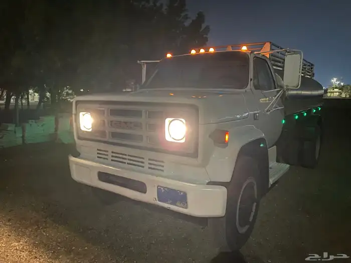 وايت ماء مديل 82 مسقط للبيع 34