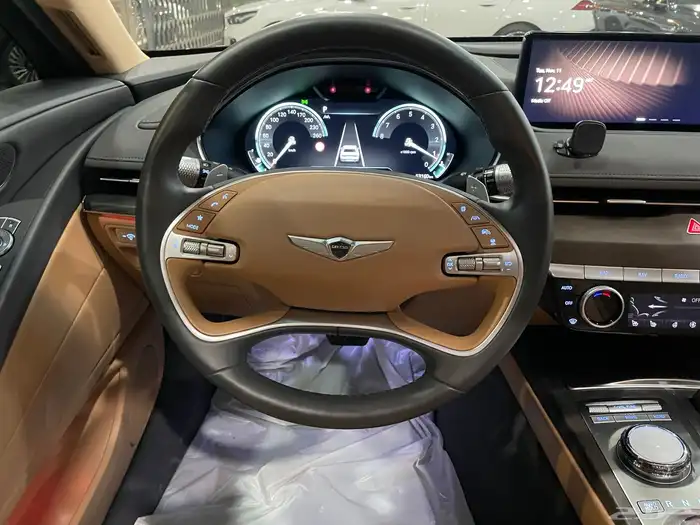 جنسس G80 موديل 2024 رويال 20