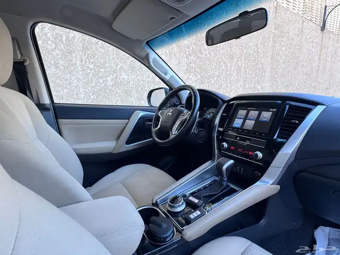 مستبيشي مونتيرو 2022 بحالة ممتازة 32